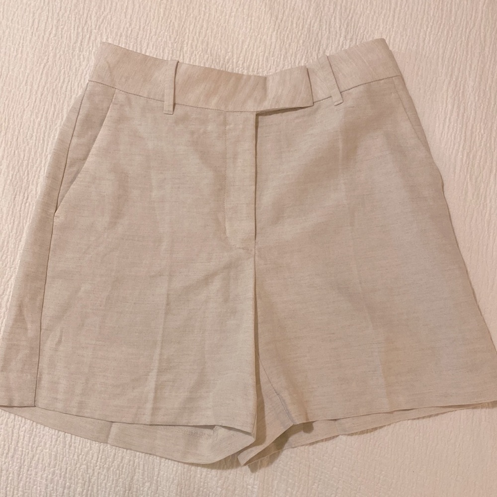 Aritzia The Effortless Linen 5” Shorts SIZE 2